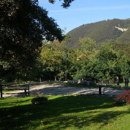 Cascina Valsorda Bed and Breakfast Concesio Buitenkant foto