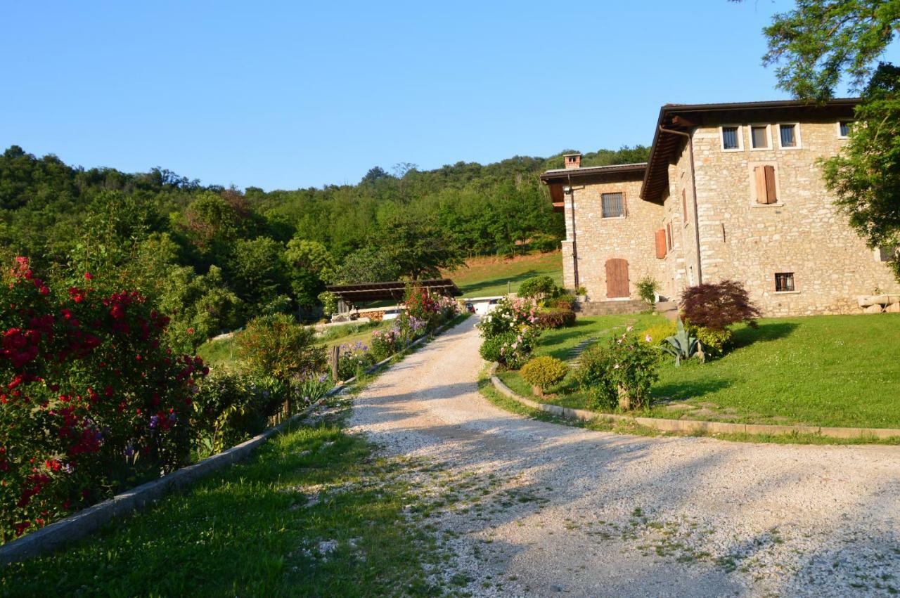 Cascina Valsorda Bed and Breakfast Concesio Buitenkant foto