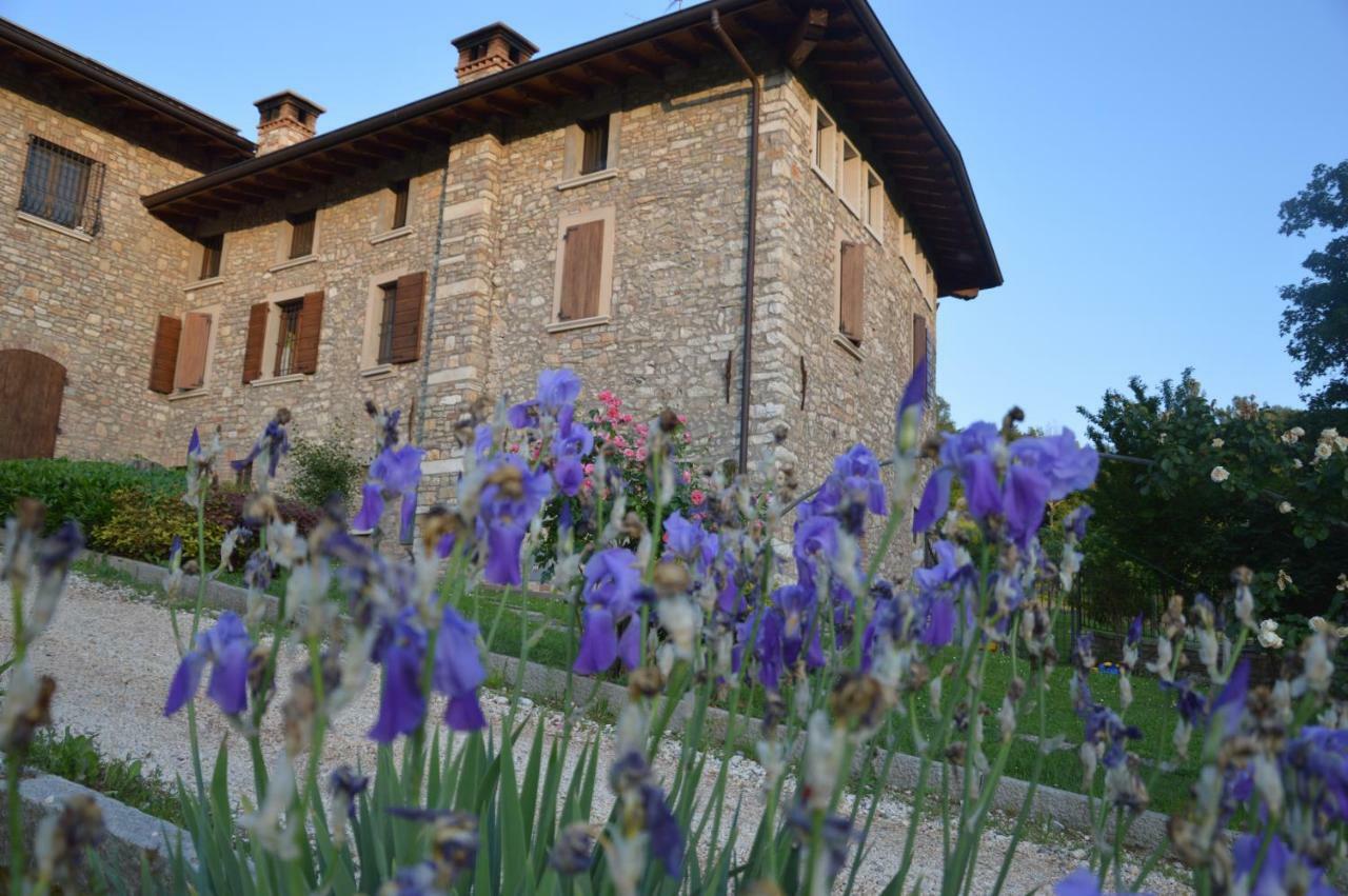 Cascina Valsorda Bed and Breakfast Concesio Buitenkant foto
