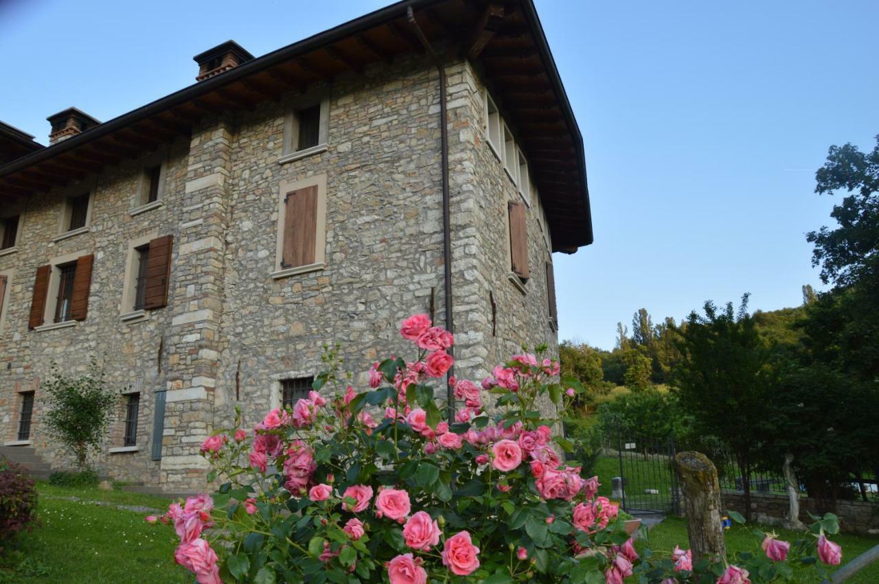Cascina Valsorda Bed and Breakfast Concesio Buitenkant foto