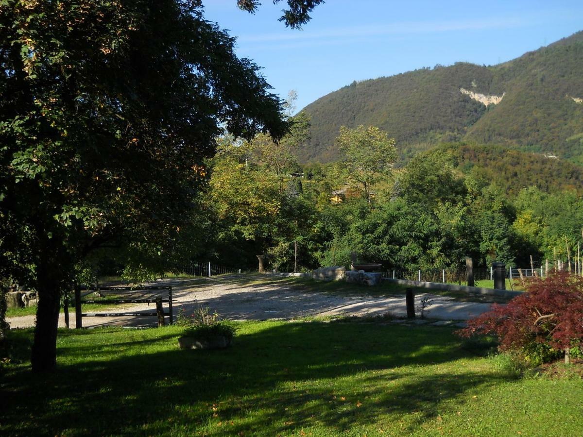 Cascina Valsorda Bed and Breakfast Concesio Buitenkant foto